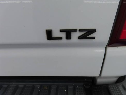 Used 2020 Chevrolet Silverado 2500 LTZ w/ Z71 Off-Road Package AWD/4WD image 10