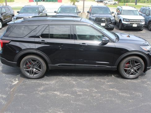 New 2026 Ford Explorer ST w/ Sun And Sound Package AWD/4WD image 8