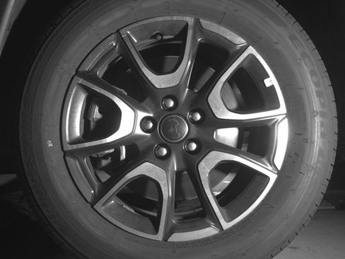 Used 2025 Jeep Compass Trailhawk image 12