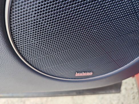 Used 2022 Genesis GV70 3.5T Sport w/ Sport Advanced Package image 13