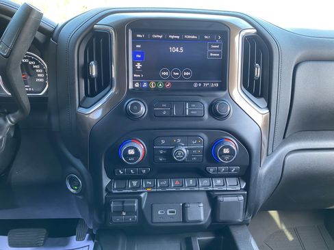 Used 2023 Chevrolet Silverado 3500 High Country image 46