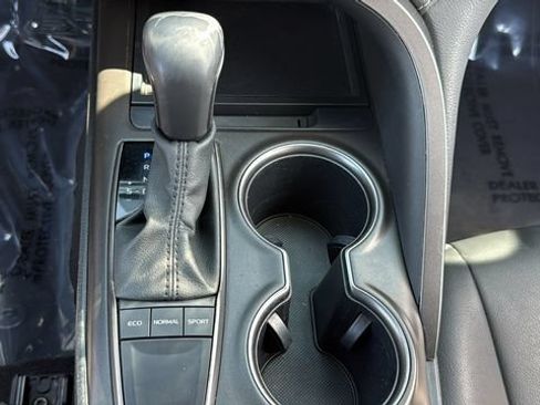 Used 2023 Toyota Camry SE FWD image 25