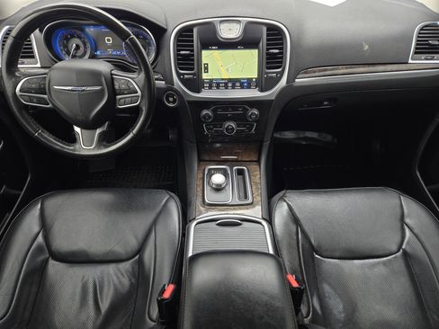 Used 2019 Chrysler 300 Limited image 27