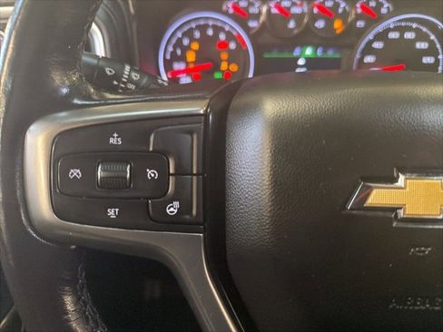 Used 2019 Chevrolet Silverado 1500 LT w/ All-Star Edition image 32