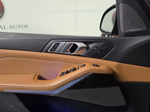 Used 2024 BMW X5 M60i image 12