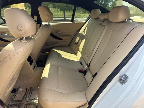 Used 2013 BMW 335i xDrive Sedan AWD/4WD image 18