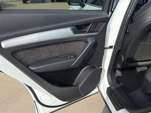 Used 2019 Audi SQ5 Premium w/ Convenience Package AWD/4WD image 43