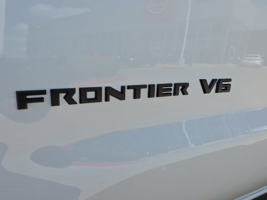 New 2027 Nissan Frontier SV w/ Tow Package RWD image 40