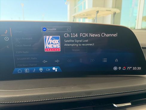 Used 2025 Cadillac XT4 Premium Luxury AWD/4WD image 13