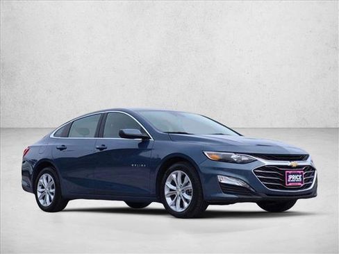 Used 2024 Chevrolet Malibu LT FWD image 3