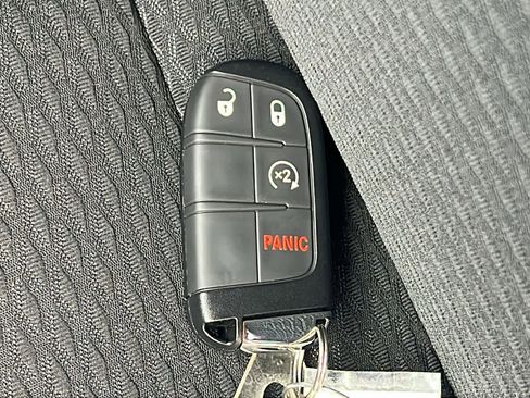 New 2026 Jeep Compass Latitude image 29