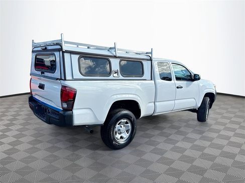 Used 2021 Toyota Tacoma SR image 7