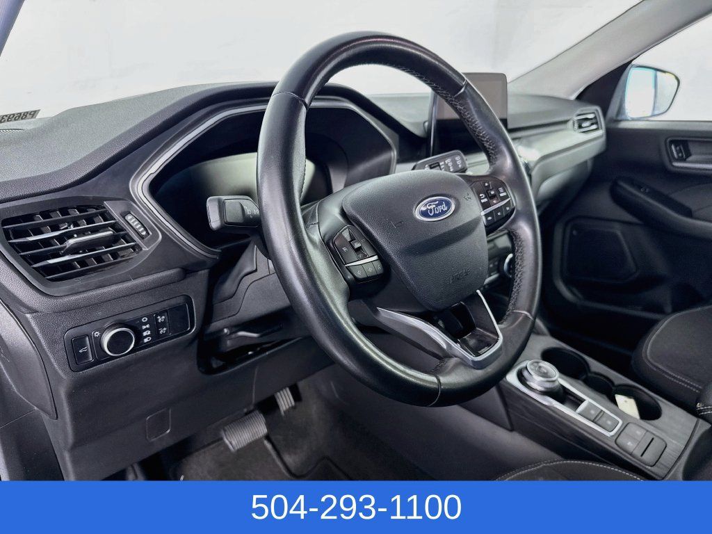 Used 2024 Ford Escape Active FWD image 11