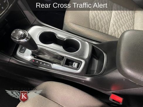 Used 2018 Chevrolet Equinox LT AWD/4WD image 18