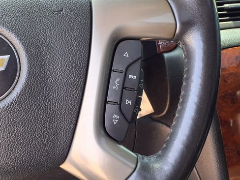 Used 2012 Chevrolet Tahoe LTZ AWD/4WD image 8