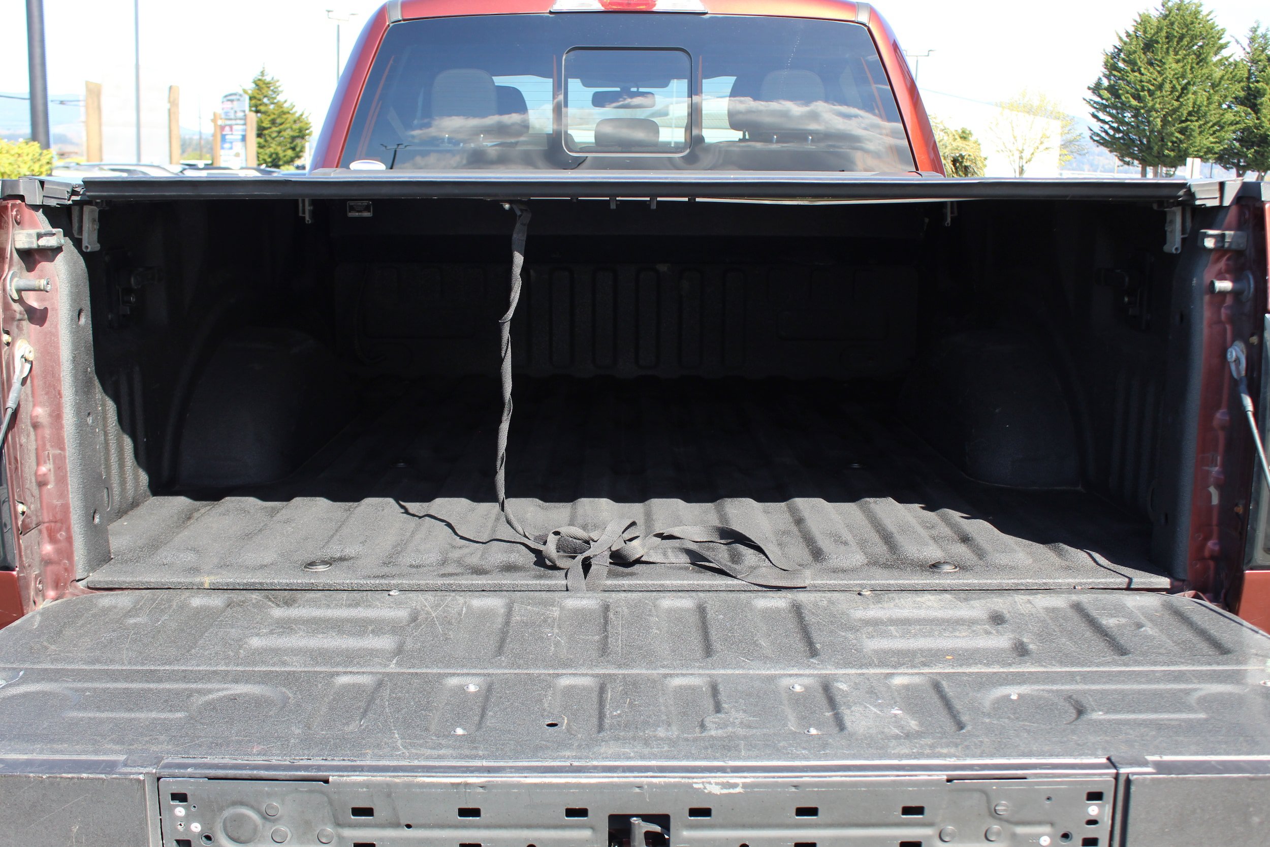 Used 2015 Ford F150 XLT w/ Equipment Group 302A Luxury AWD/4WD image 18