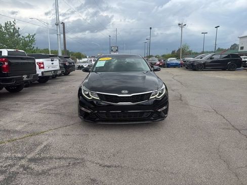 Used 2020 Kia Optima SE FWD image 2