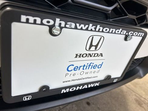 Certified 2025 Honda HR-V LX image 4