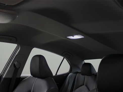 Used 2021 Toyota Camry SE image 21