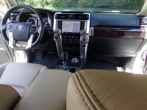 Used 2023 Toyota 4Runner Limited AWD/4WD image 28