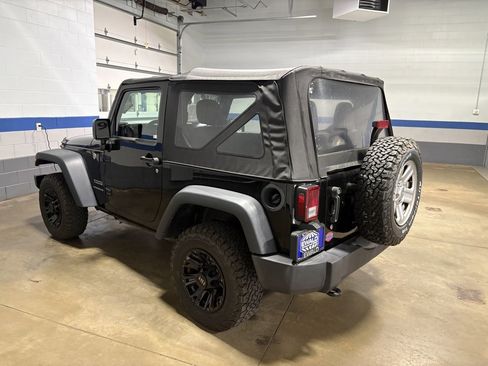 Used 2017 Jeep Wrangler Sport image 4