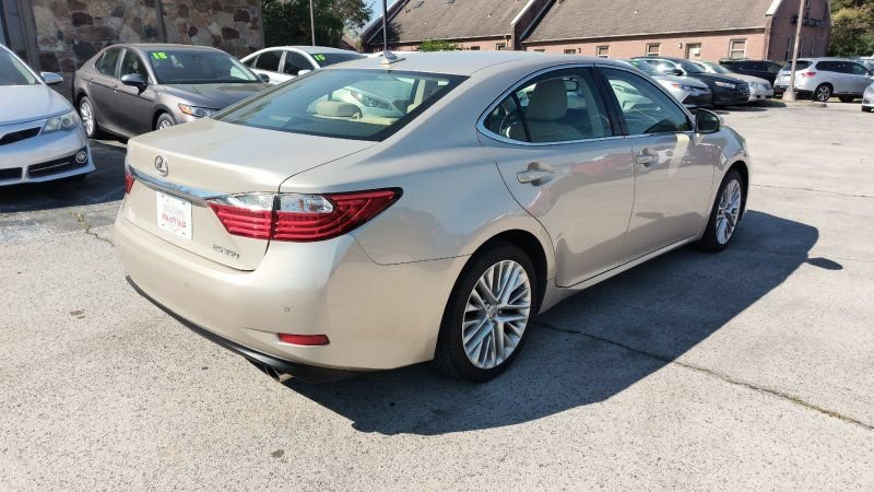 Used 2013 Lexus ES 350 w/ Luxury Pkg FWD image 5
