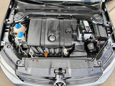 Used 2012 Volkswagen Jetta SE FWD image 30