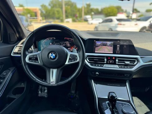 Used 2022 BMW 330i Sedan w/ M Sport Package RWD image 26