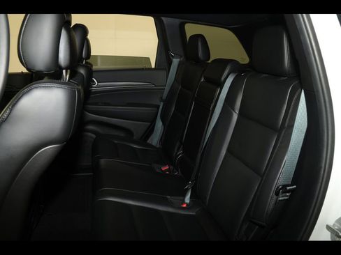 Used 2021 Jeep Grand Cherokee Limited image 30