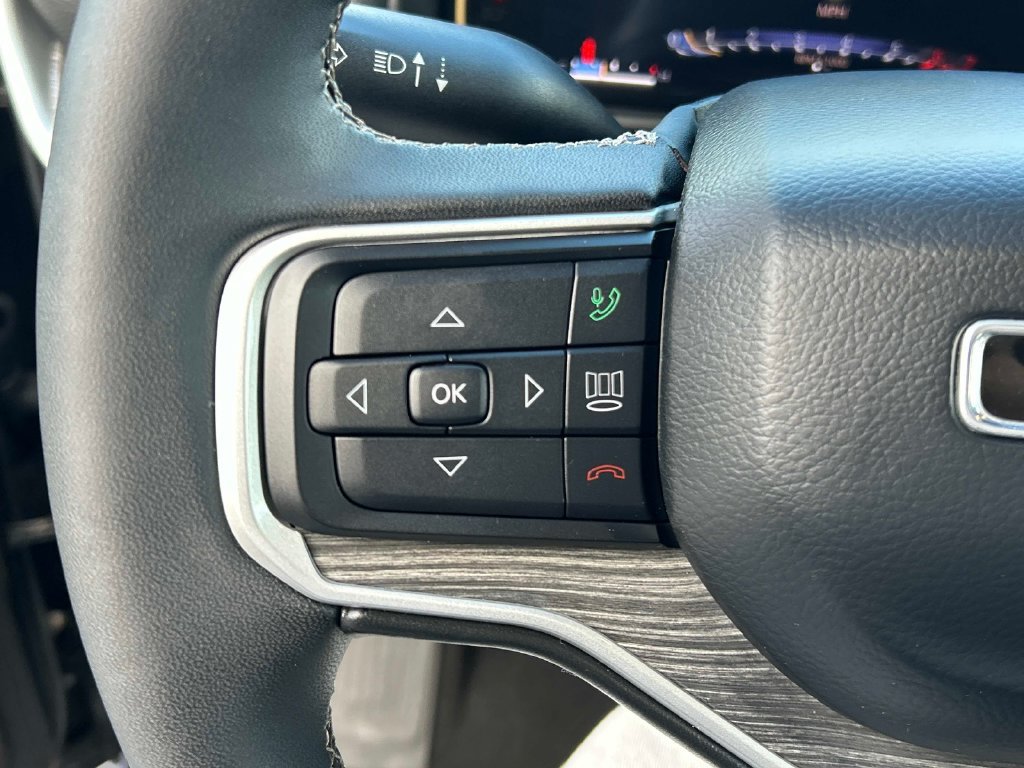 Used 2022 Jeep Wagoneer Series II AWD/4WD image 24