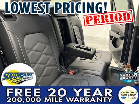 Used 2025 Volkswagen Atlas SE image 19