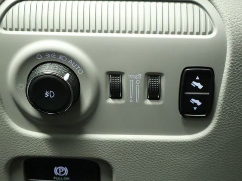 Used 2022 Jeep Wagoneer Series III w/ Premium Group I image 36