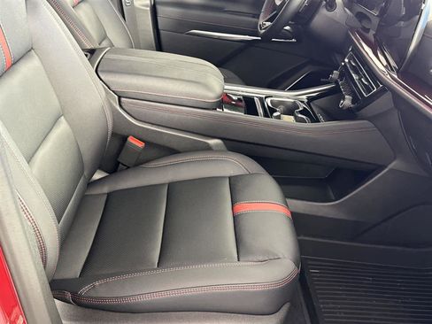 Used 2026 Chevrolet Traverse RS w/ LPO, Floor Liner Package image 16