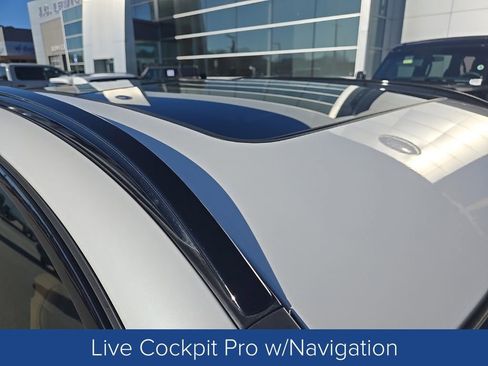 Used 2023 BMW X3 M40i w/ Premium Package image 9