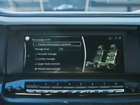 Used 2022 Rolls-Royce Cullinan Black Badge w/ Dark Exterior Package image 72