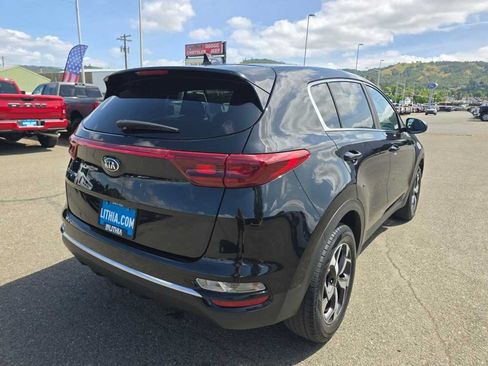 Used 2020 Kia Sportage LX AWD/4WD image 5