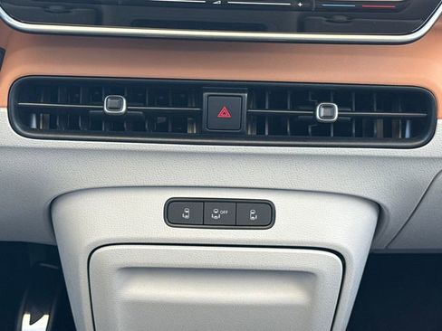 New 2025 Volkswagen ID. Buzz Pro S Plus image 28