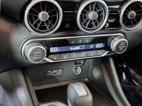 Used 2022 Nissan Sentra SV w/ All-Weather Package FWD image 15