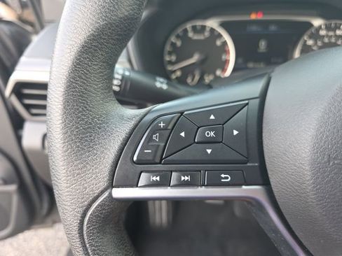 Used 2023 Nissan Altima 2.5 SV image 15