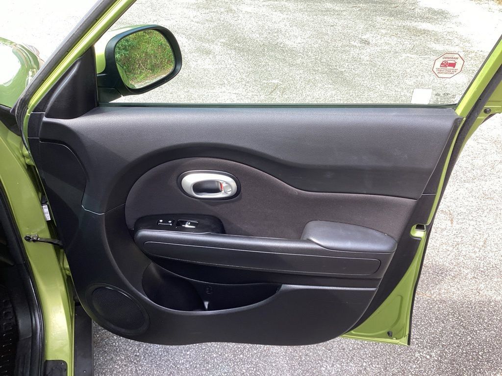 Used 2018 Kia Soul w/ Convenience Package FWD image 26