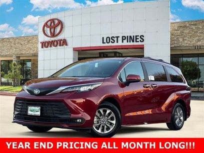 Used 2025 Toyota Sienna XLE w/ XLE Plus Package