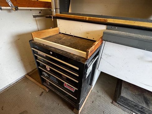 Used 2015 Ford F350 XL w/ Power Equipment Group image 9