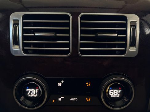 Used 2018 Land Rover Range Rover Supercharged image 39