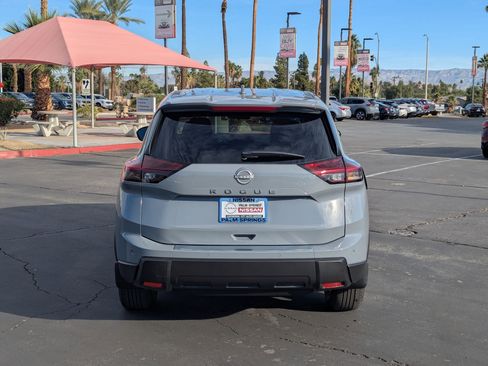 New 2026 Nissan Rogue SV FWD image 4