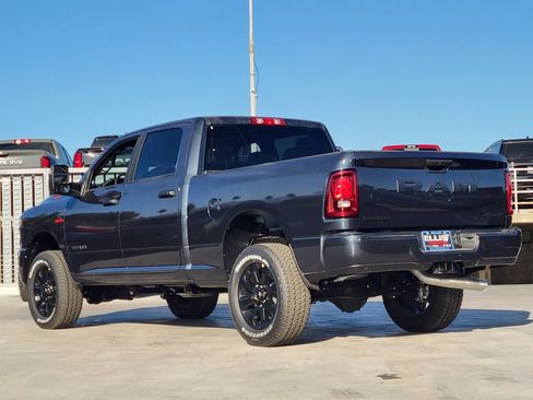 New 2026 RAM 2500 Big Horn AWD/4WD image 2