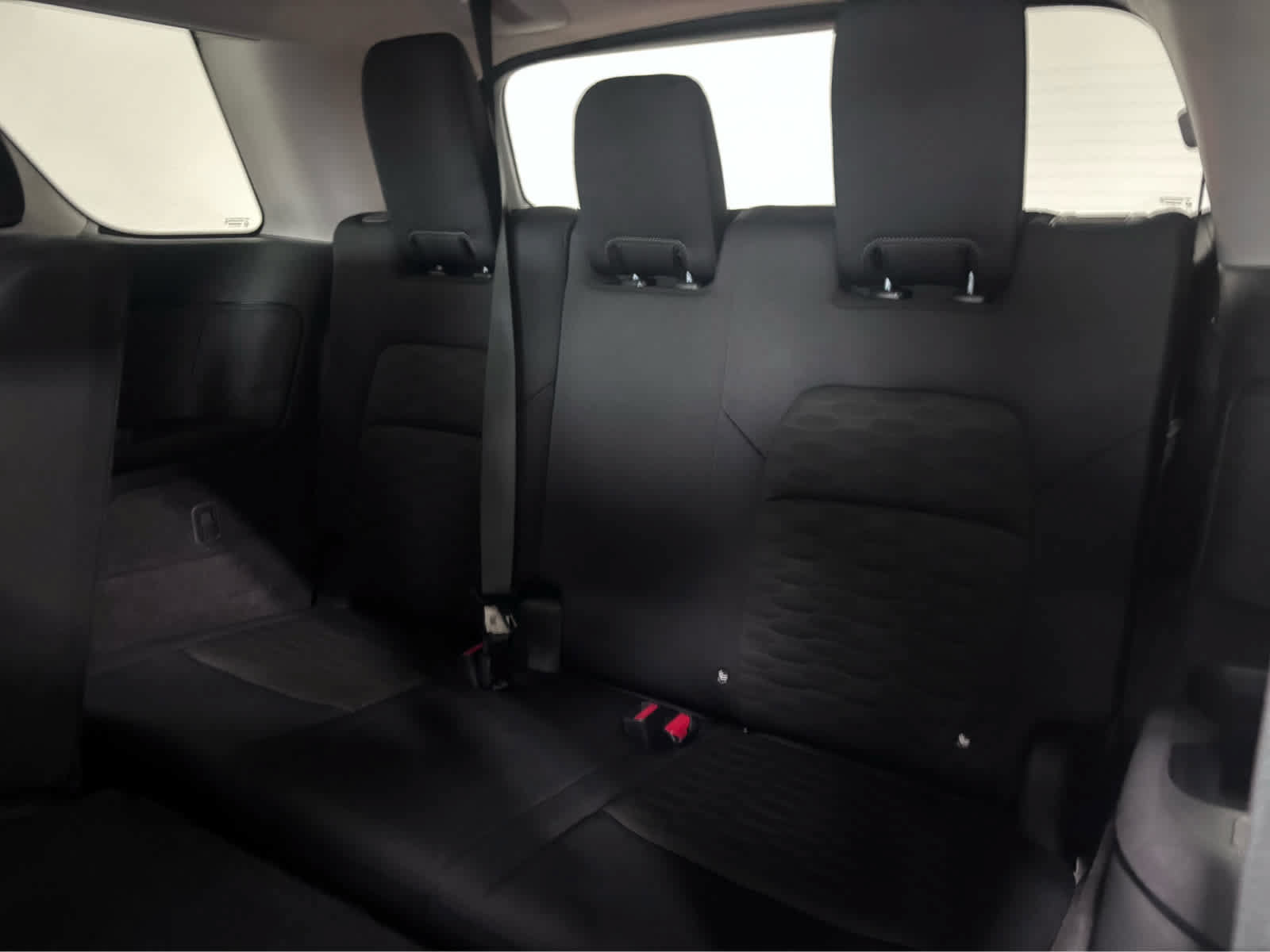 Used 2025 Nissan Pathfinder SV AWD/4WD image 15