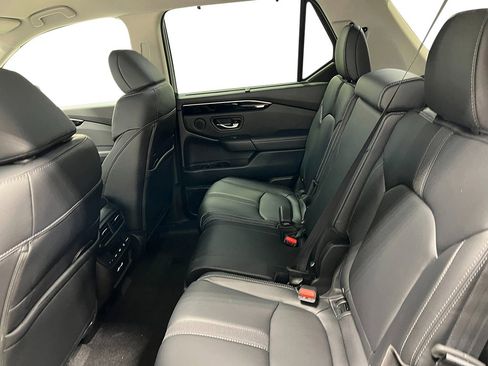 New 2025 Honda Pilot EX-L image 30