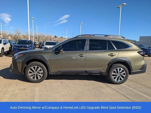Used 2025 Subaru Outback Premium image 9
