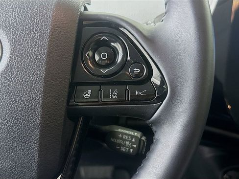 Used 2019 Toyota Prius XLE image 10