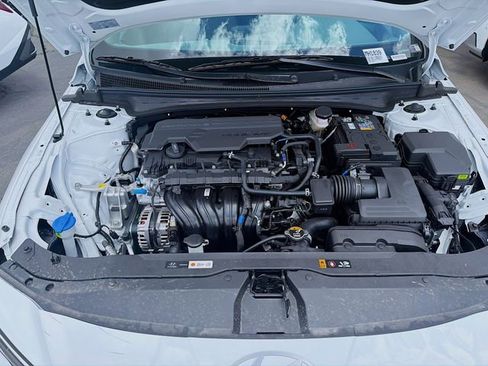 New 2026 Hyundai Elantra SE FWD image 27